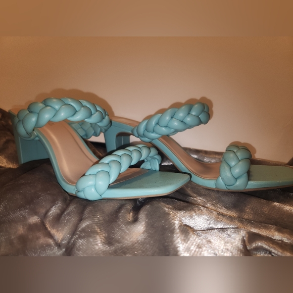 Soda Blue Braided Chunky Heel Square Toe Womens US Size 8.5 - Picture 3 of 8